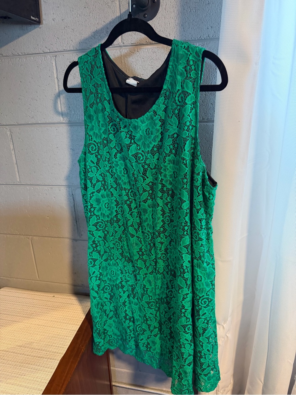 Green Lace Sleeveless Dress - Elegant Floral Overlay